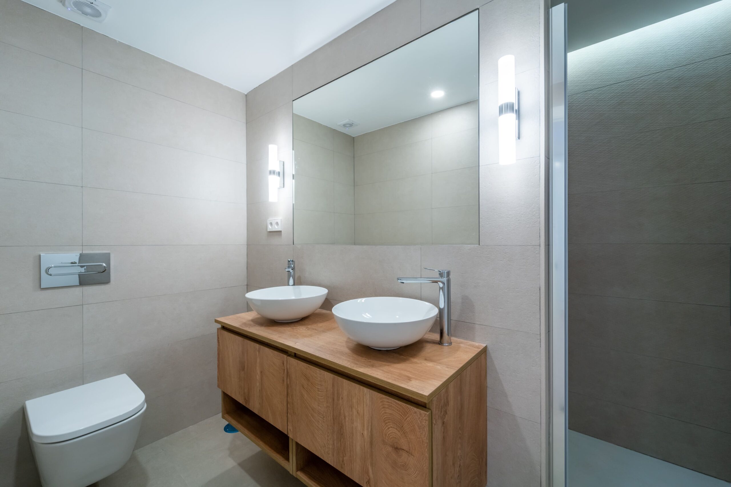 Todo lujo con esta amplia vivienda reformada en Chamberí