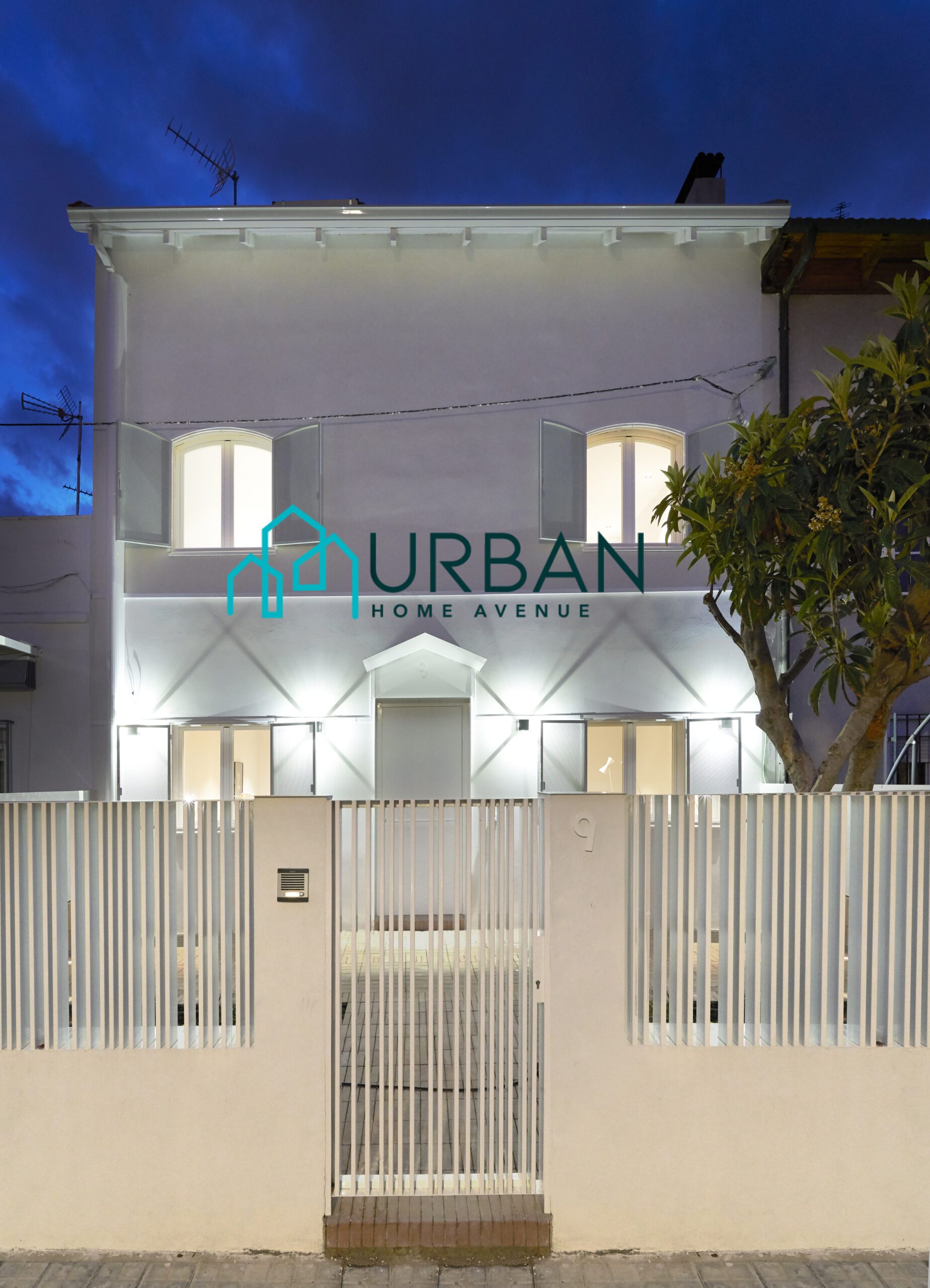 Elegancia y confort – Chalet de obra nueva en Colonia Manzanares